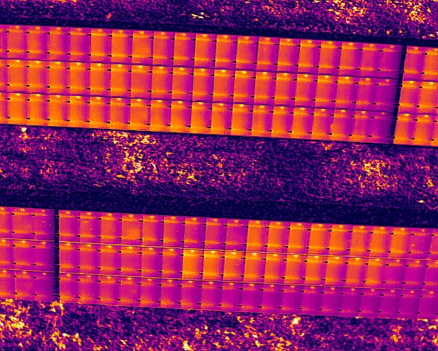 Ujęcie termowizyjne instalacji PV